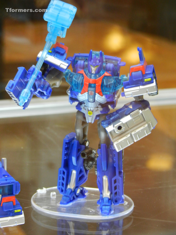 Transformers Prime Cyberverse Commander Ultra Magnus  (83 of 103)